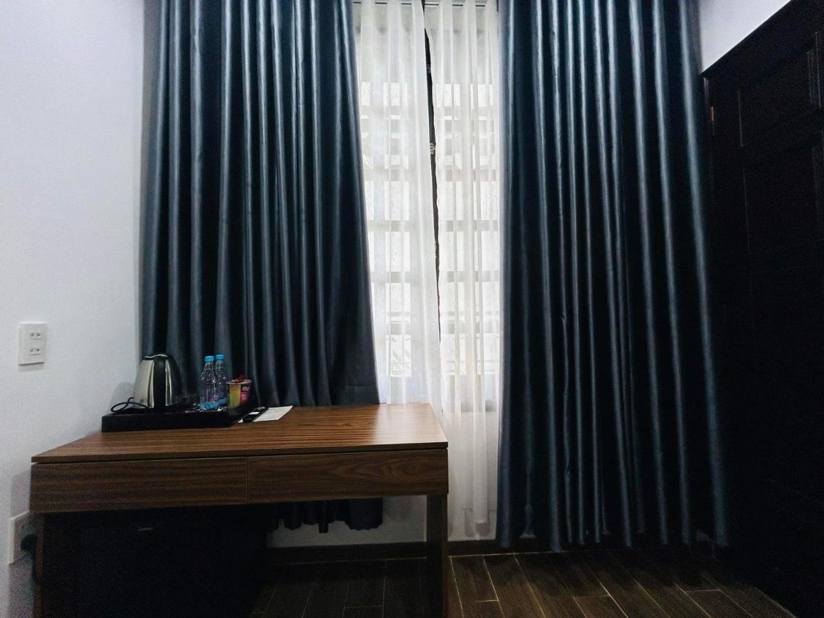 La Nha Homestay Hue Esterno foto